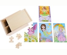 Set di 4 puzzle in legno Travestimenti Ragazza 